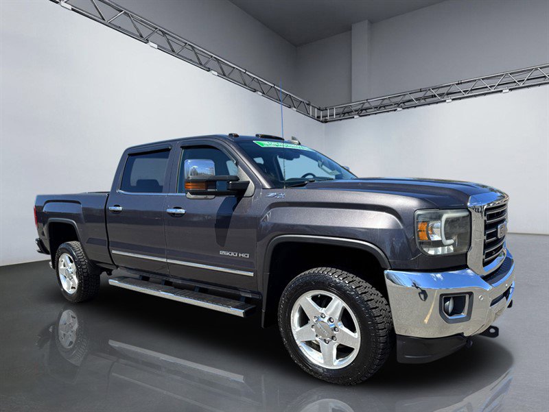 Used 2015 GMC Sierra 2500 SLT w/ Driver Alert Package AWD/4WD image 9