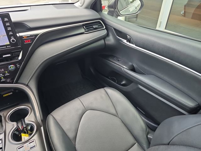 Used 2022 Toyota Camry XSE w/ Navigation Package image 14