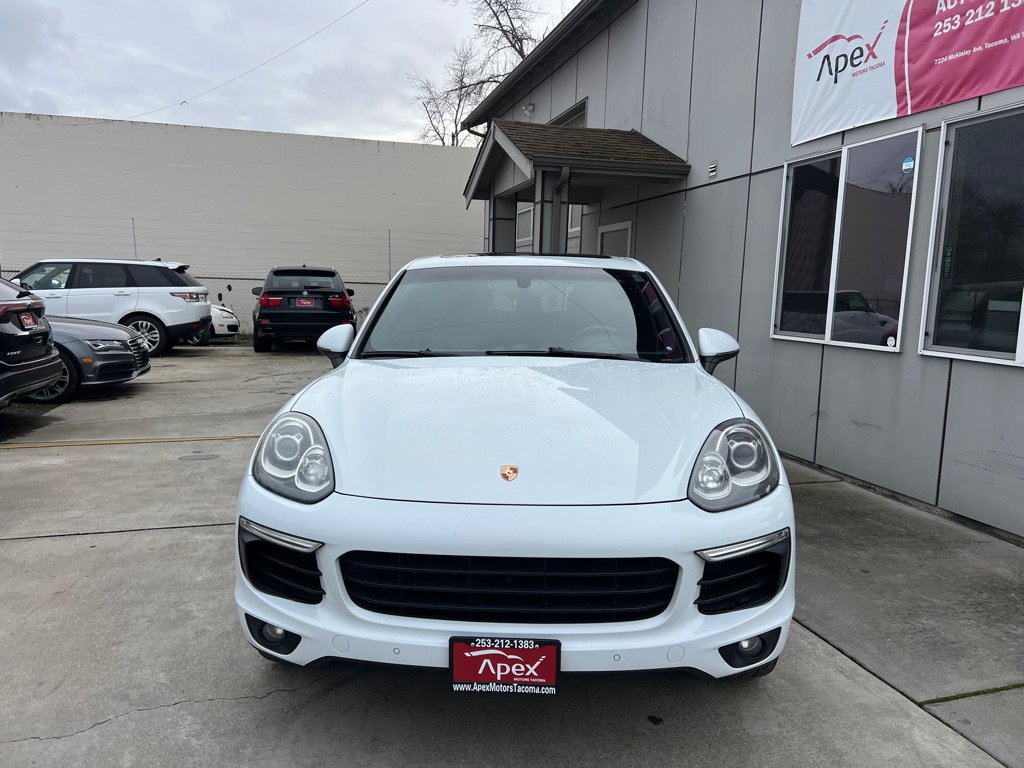 Used 2015 Porsche Cayenne S AWD/4WD image 2