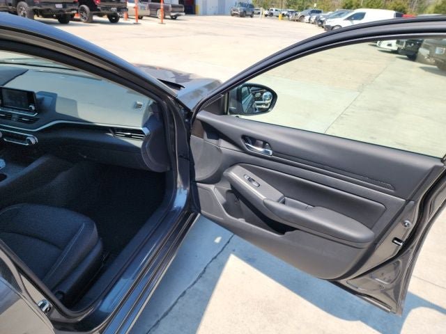 Used 2022 Nissan Altima 2.5 S FWD image 8