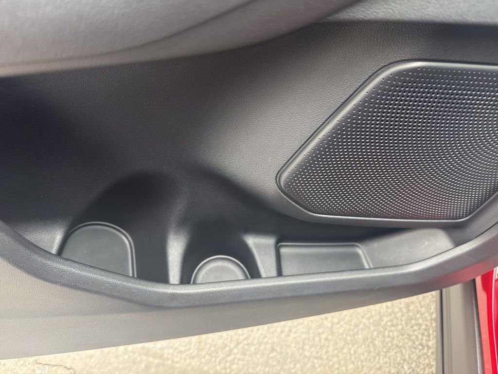 Used 2020 Ford Escape Titanium w/ Titanium Premium Package 2.0 FWD image 22