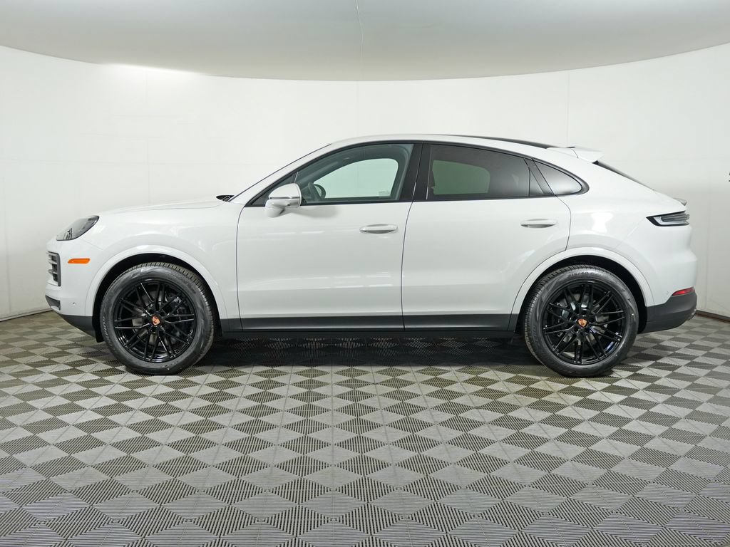 Certified 2026 Porsche Cayenne Coupe AWD/4WD image 2