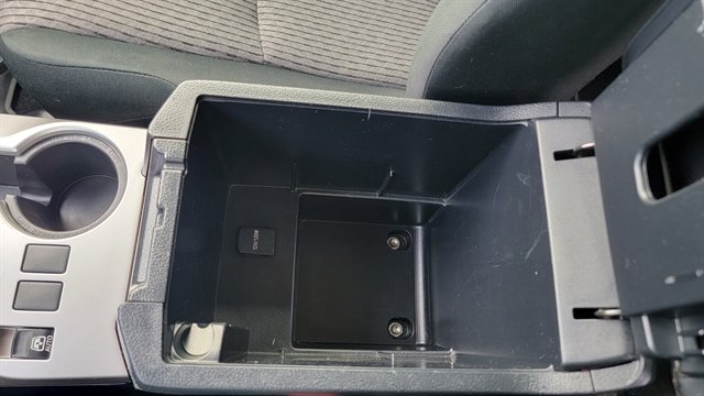 Used 2018 Toyota 4Runner SR5 image 46