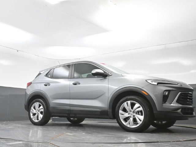 Used 2025 Buick Encore GX Preferred AWD/4WD image 50