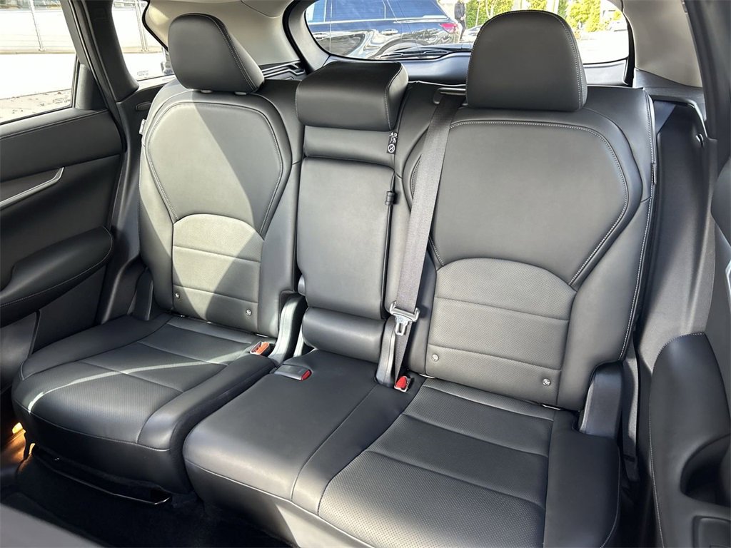 Certified 2023 INFINITI QX50 Luxe image 23