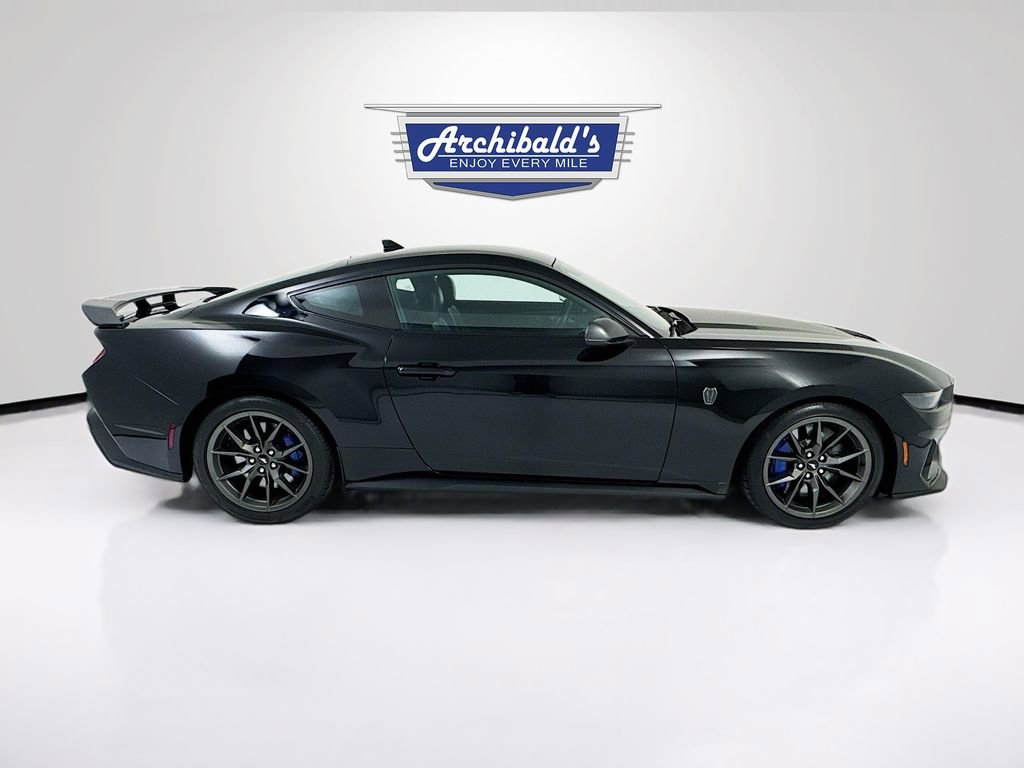 Used 2025 Ford Mustang Dark Horse image 8