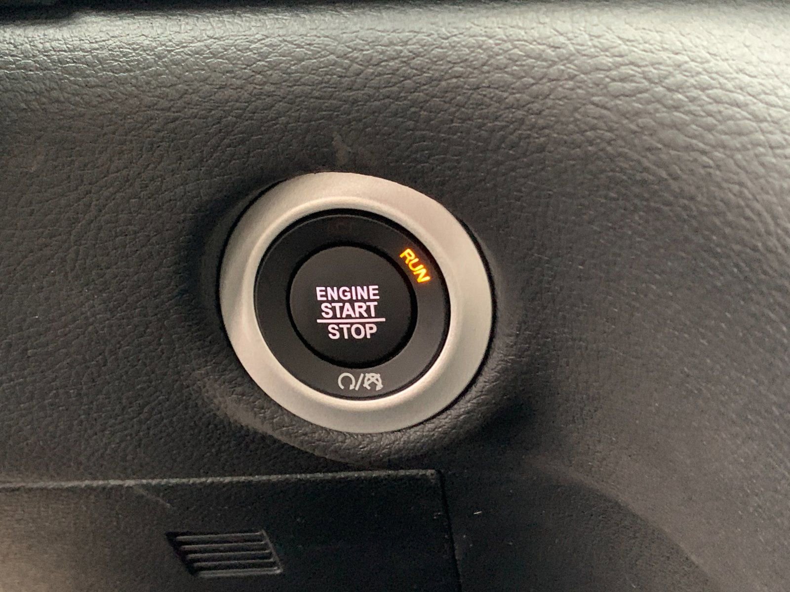 New 2026 Chrysler Pacifica Select image 24