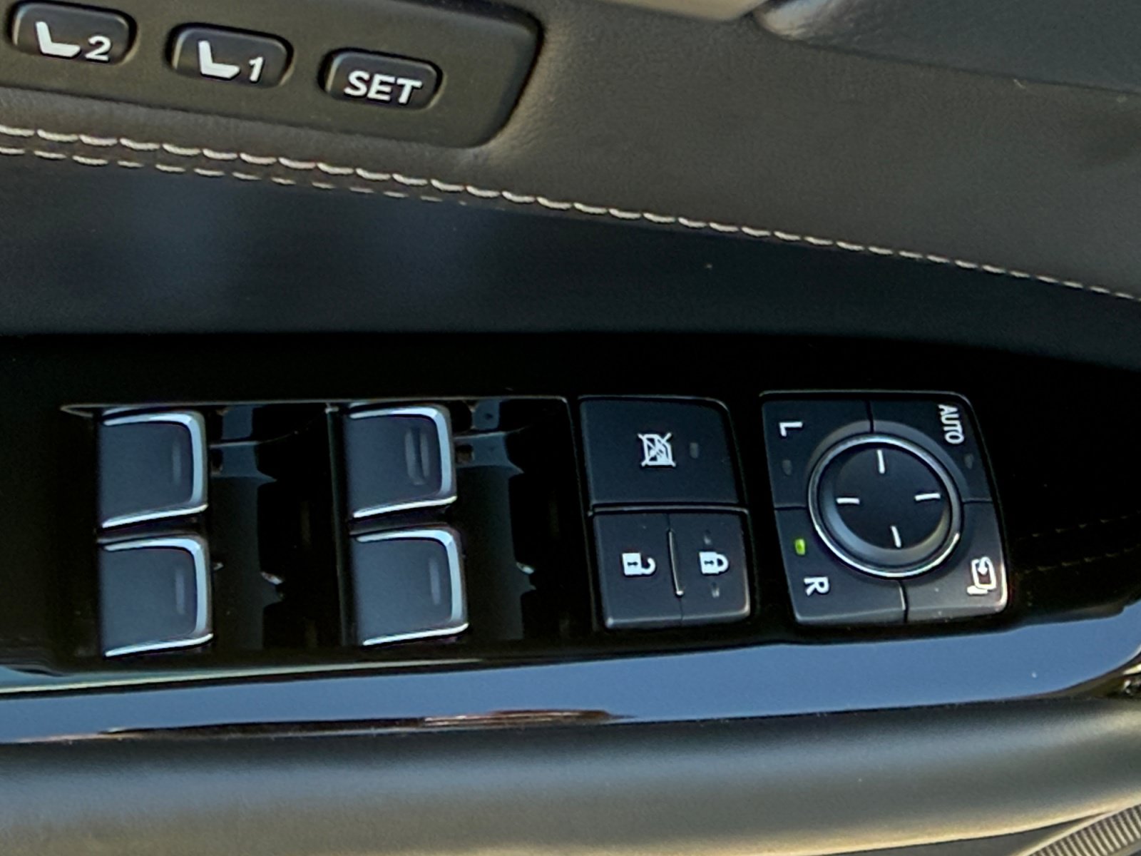 Used 2017 Lexus GS 350 AWD w/ Premium Package image 12