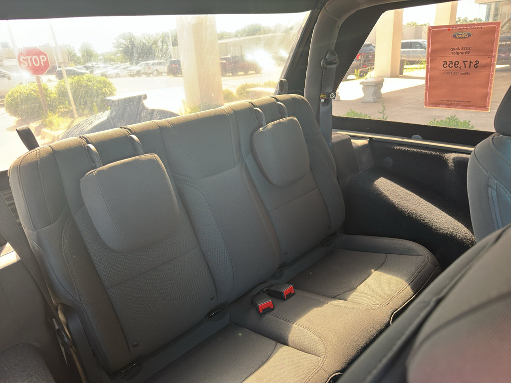 Used 2018 Jeep Wrangler Sport AWD/4WD image 28