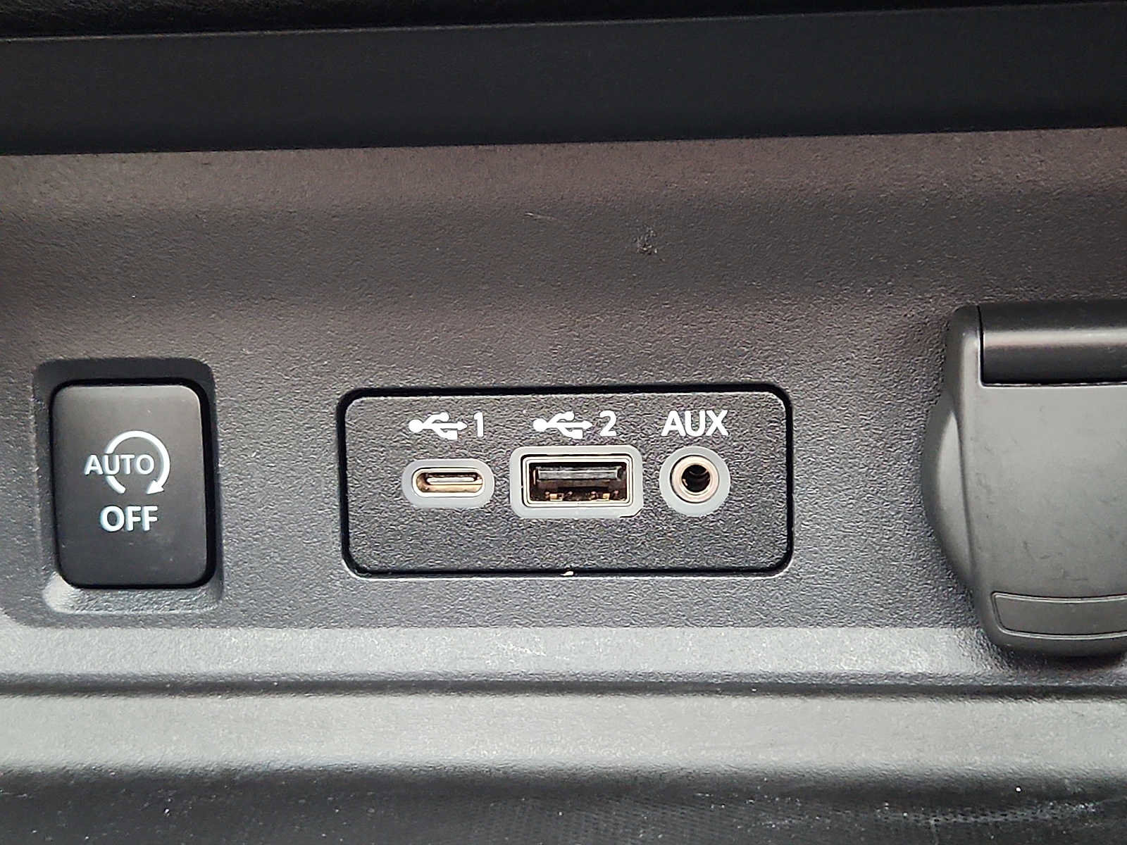 Used 2024 Nissan Sentra SR w/ SR Premium Package image 24