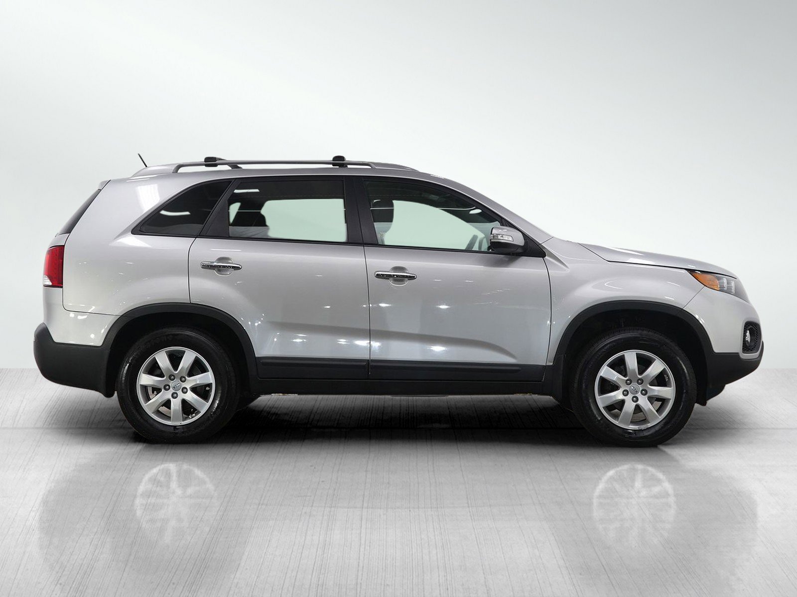 Used 2013 Kia Sorento LX w/ Convenience Pkg image 6