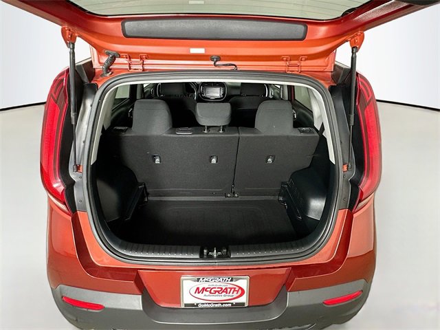 Used 2022 Kia Soul LX image 27