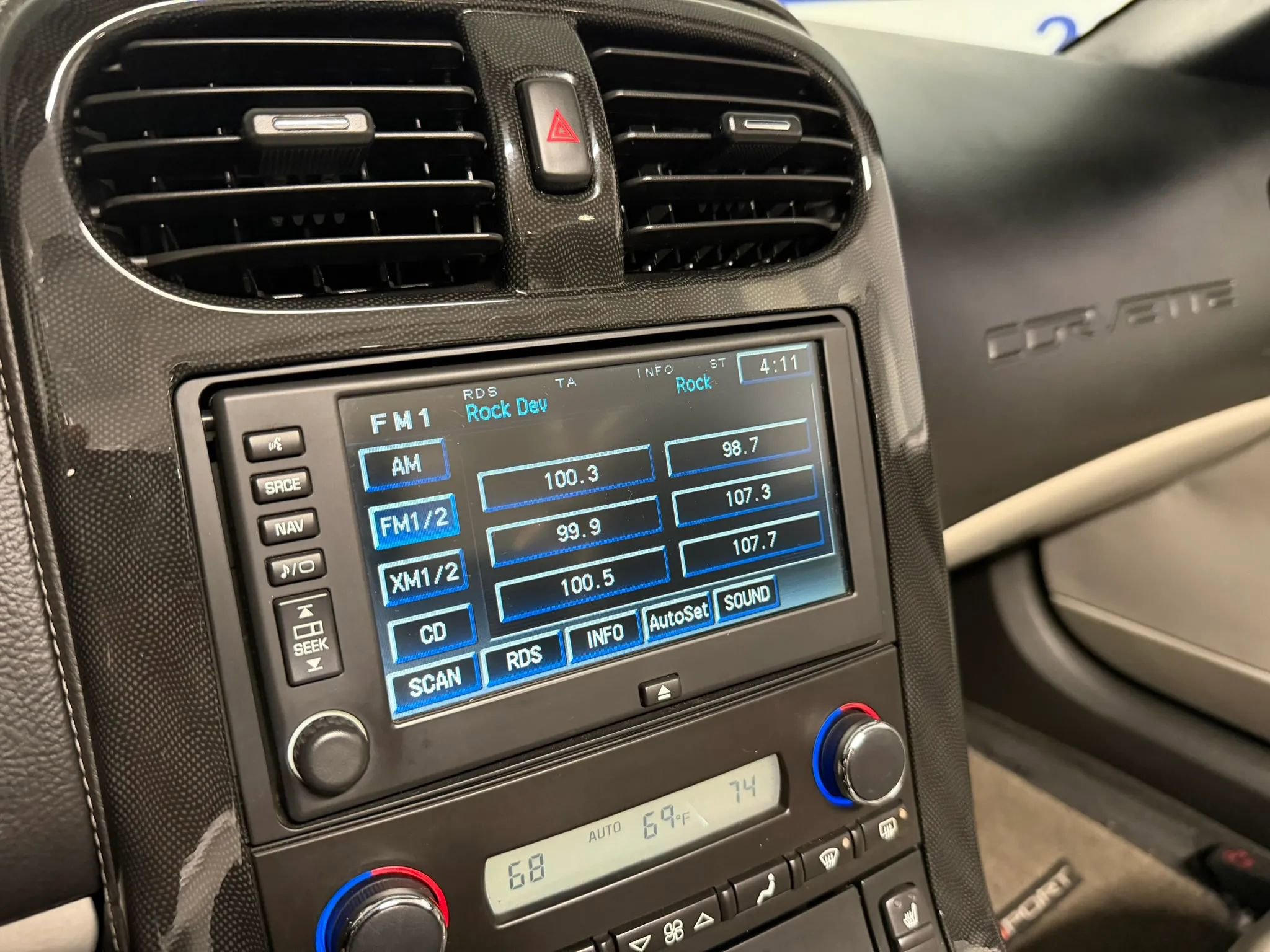 Used 2010 Chevrolet Corvette Grand Sport w/ Preferred Equipment Group image 15