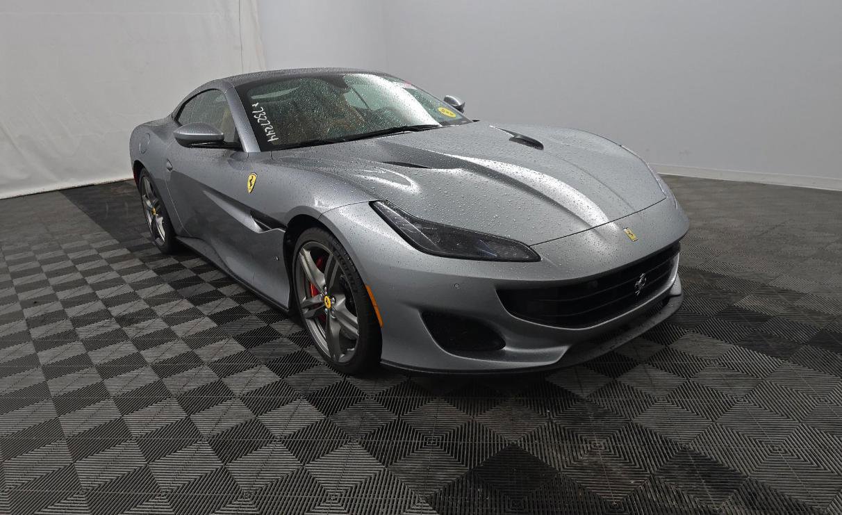 Used 2019 Ferrari Portofino image 3