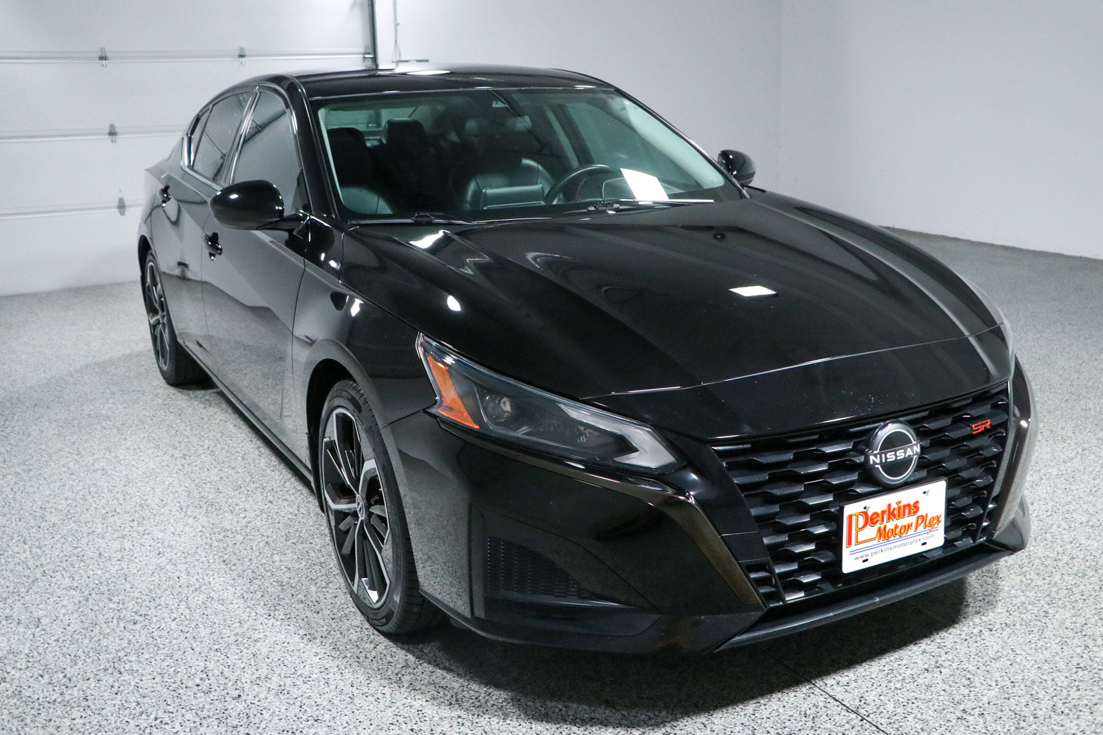 Used 2023 Nissan Altima 2.5 SR FWD image 5