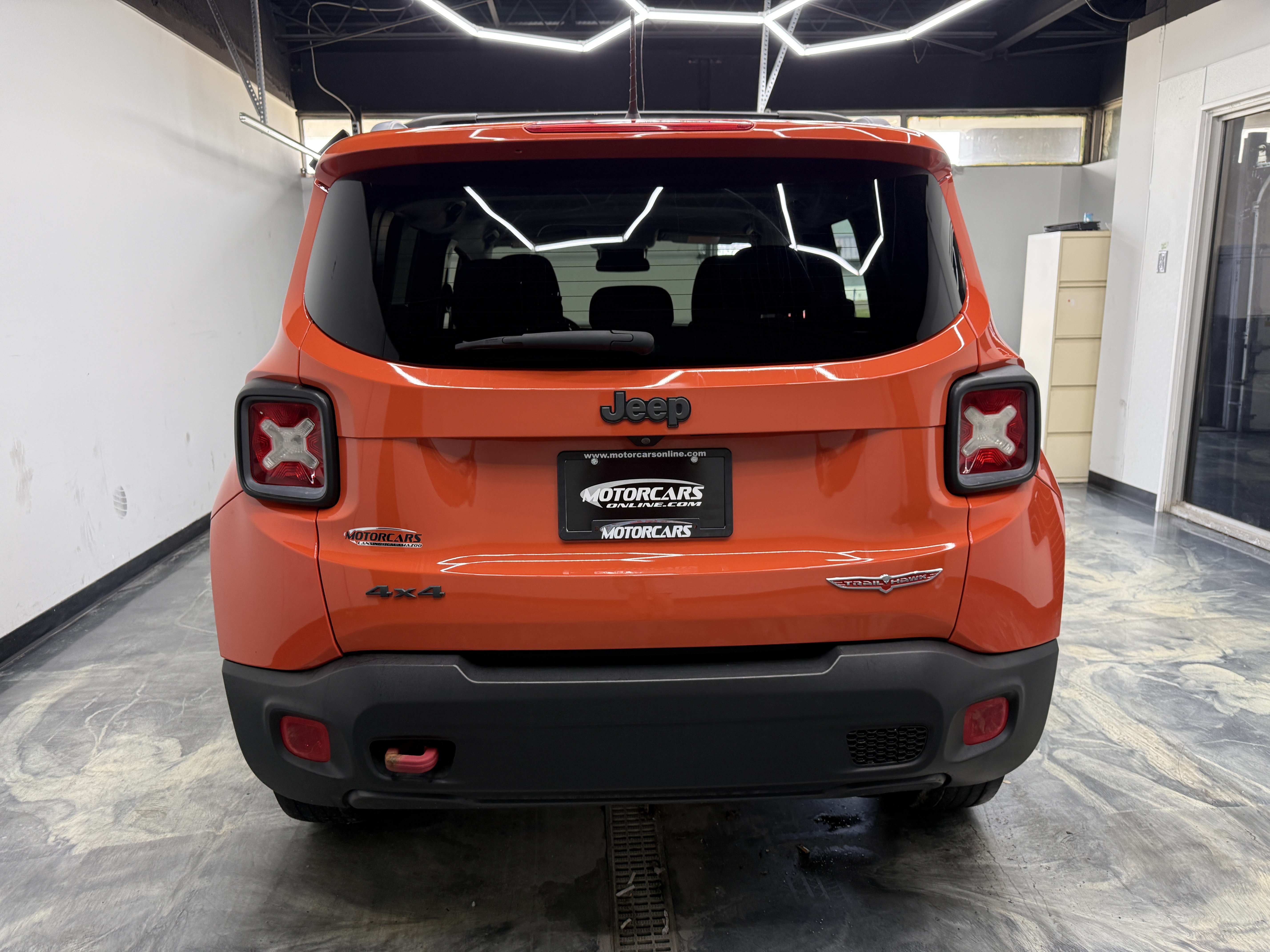 Used 2015 Jeep Renegade Trailhawk w/ Cold Weather Group AWD/4WD image 4