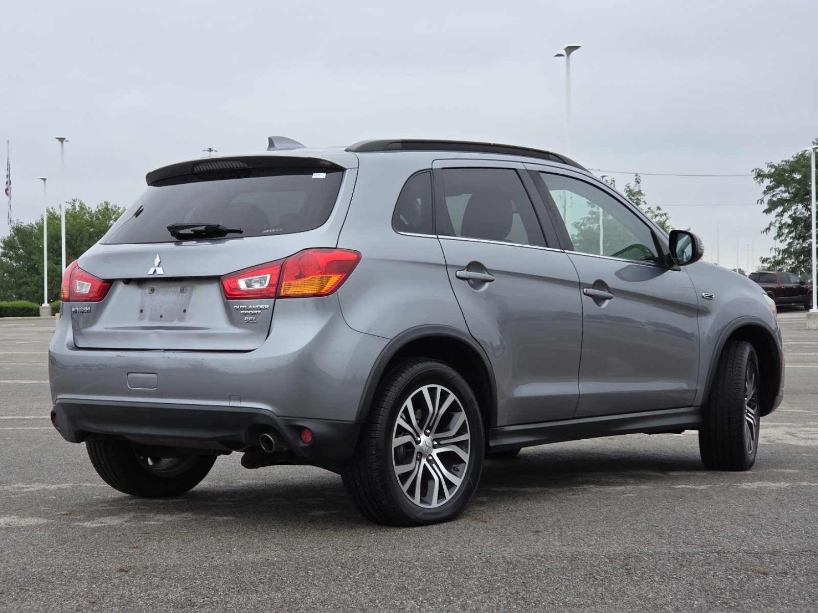 Used 2017 Mitsubishi Outlander Sport SEL AWD/4WD image 16