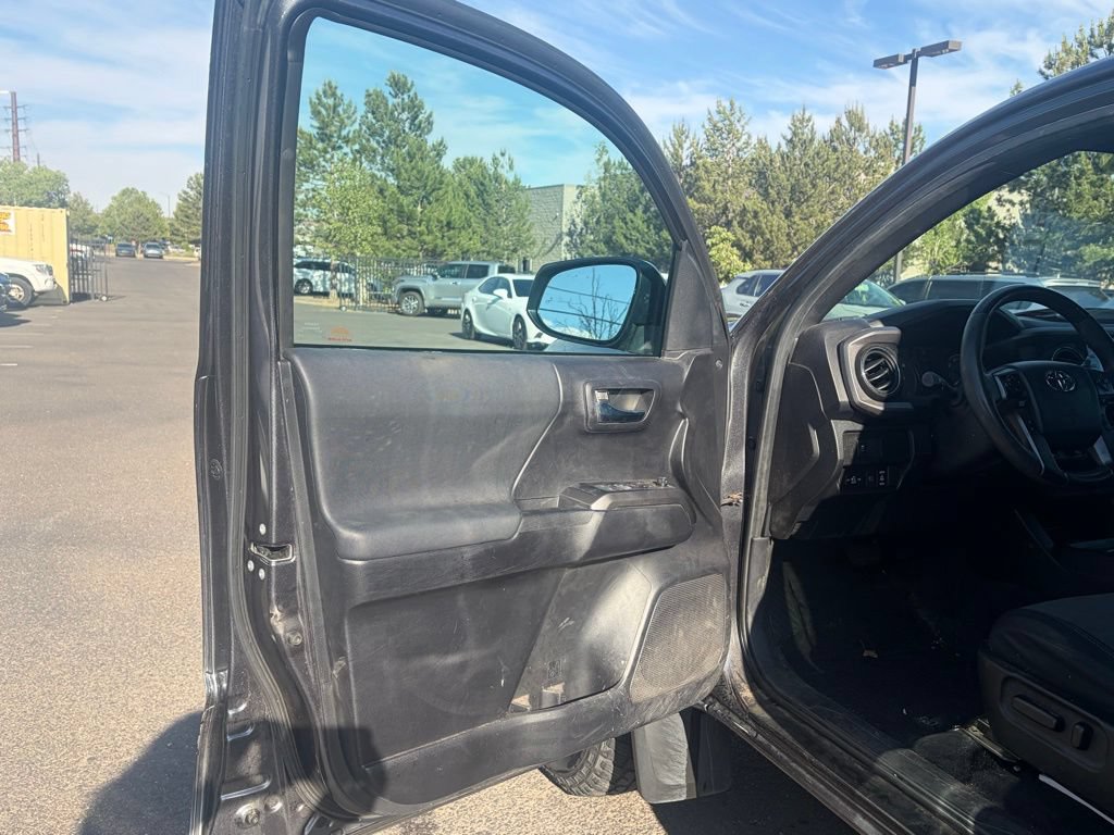 Certified 2021 Toyota Tacoma TRD Off-Road w/ Technology Package AWD/4WD image 20