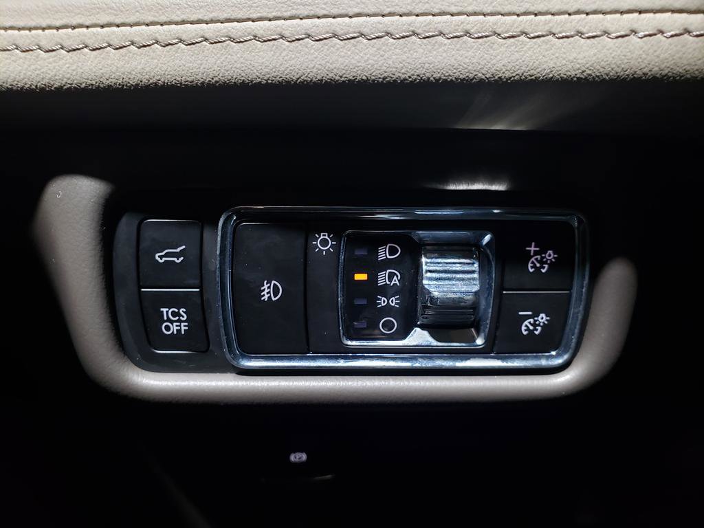 Used 2023 Lincoln Nautilus Reserve w/ Equipment Group 202A image 25