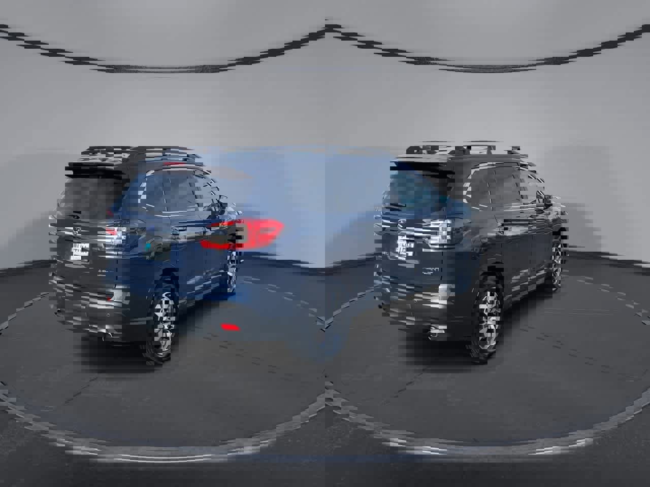Used 2025 Subaru Ascent Premium image 8