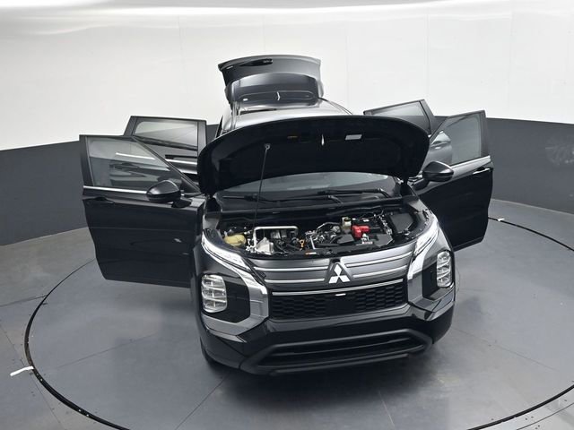 Used 2025 Mitsubishi Outlander ES image 36