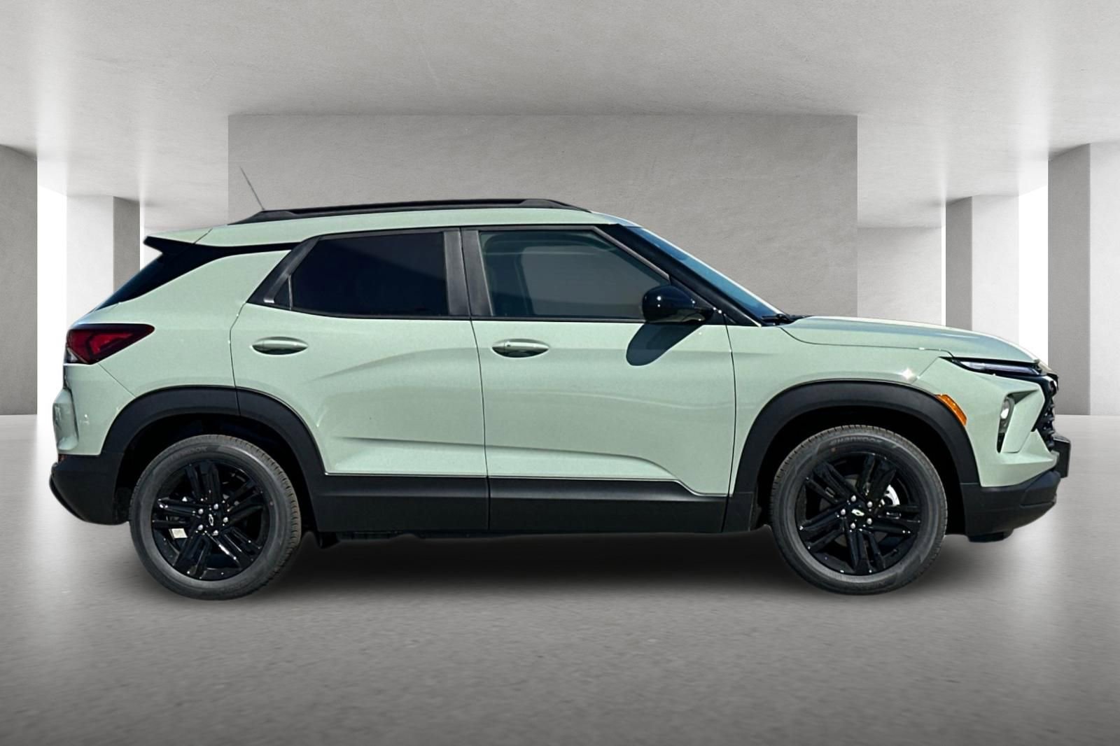 New 2026 Chevrolet TrailBlazer LT w/ Midnight Edition image 3