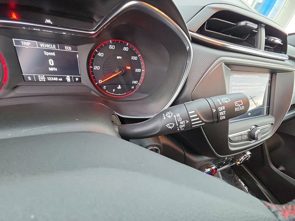 Used 2023 Chevrolet TrailBlazer RS AWD/4WD image 14