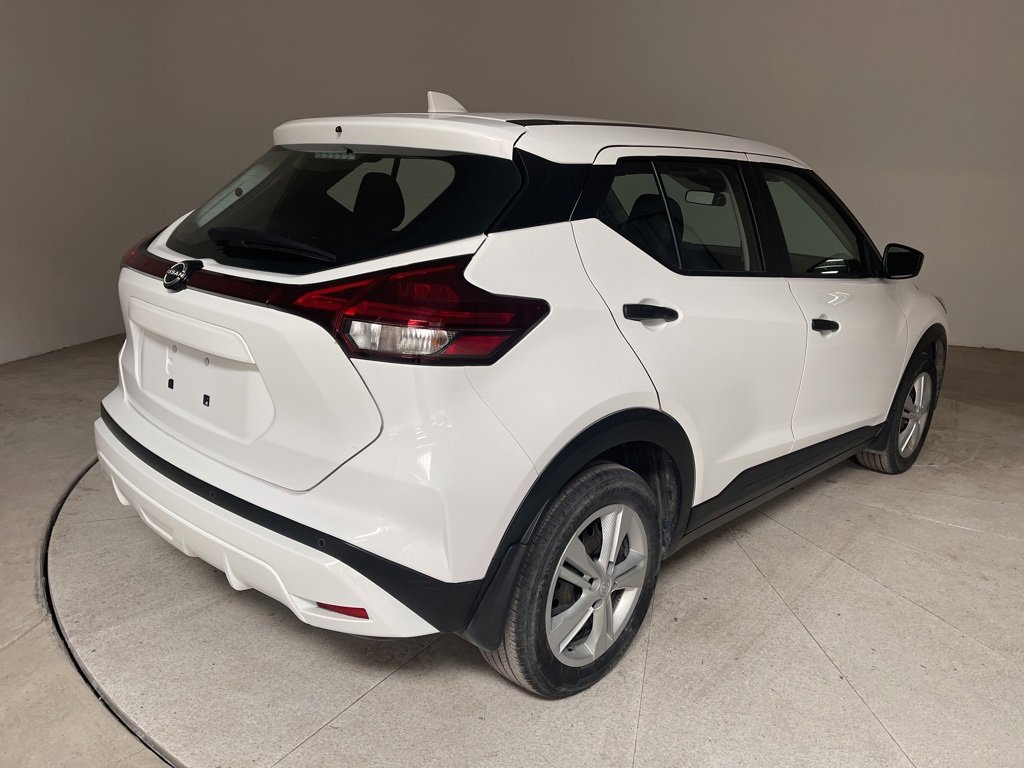 Used 2022 Nissan Kicks S image 8