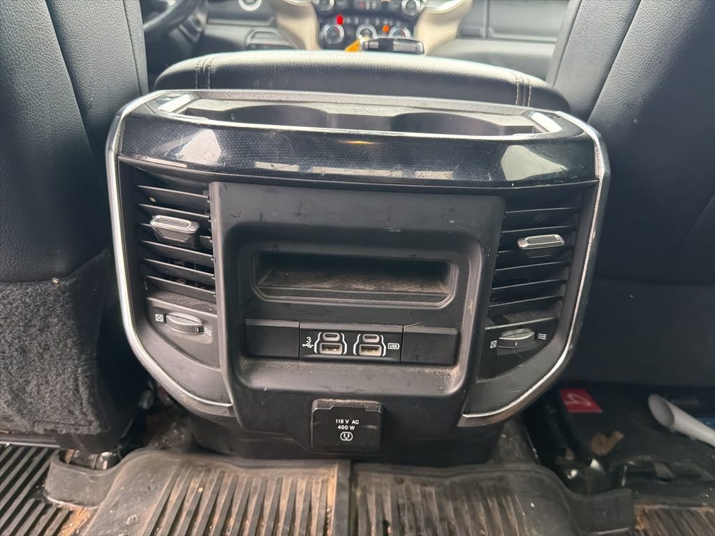 Used 2019 RAM 2500 Laramie w/ Black Appearance Package image 10