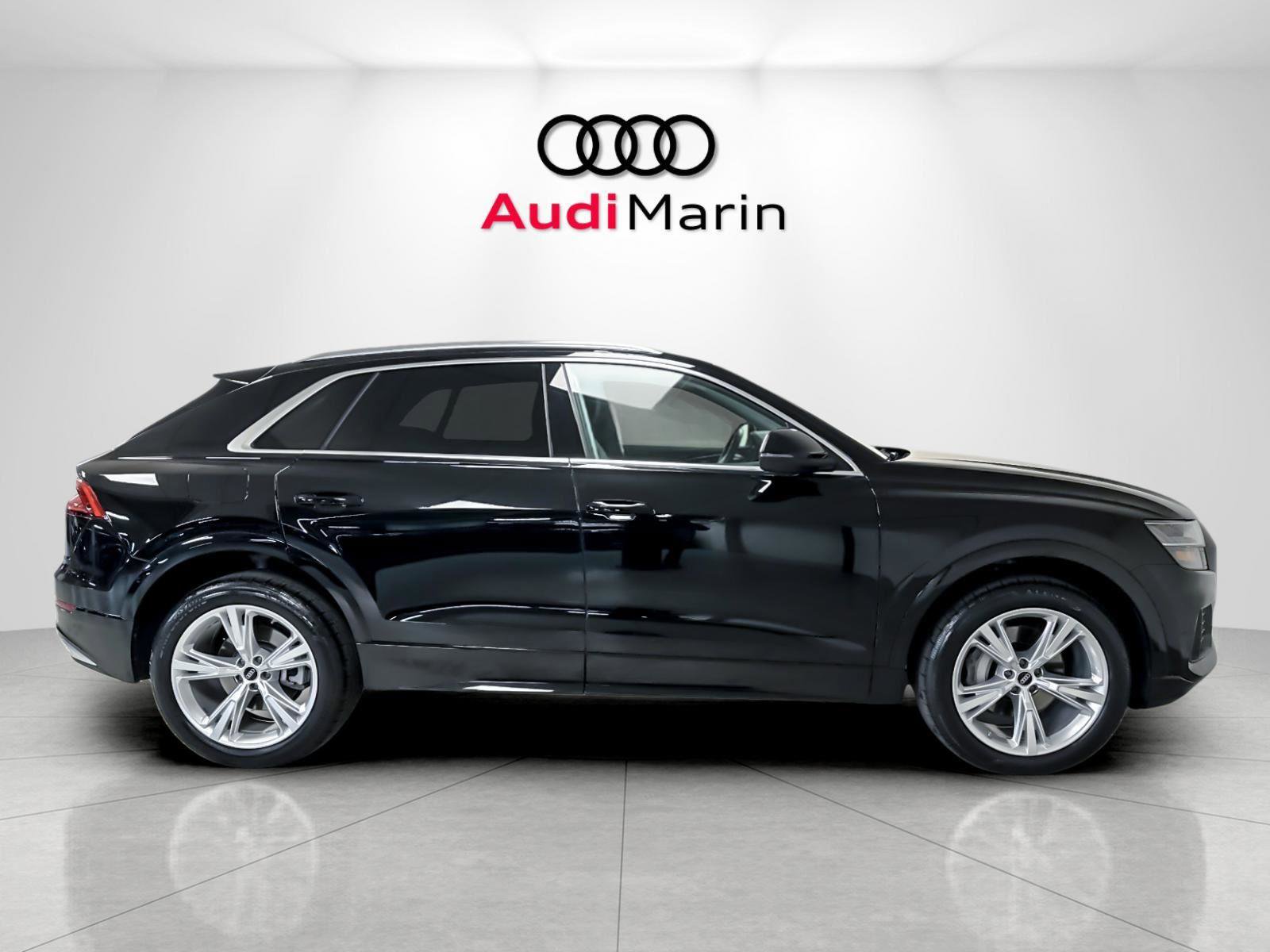 Used 2023 Audi Q8 Premium image 6