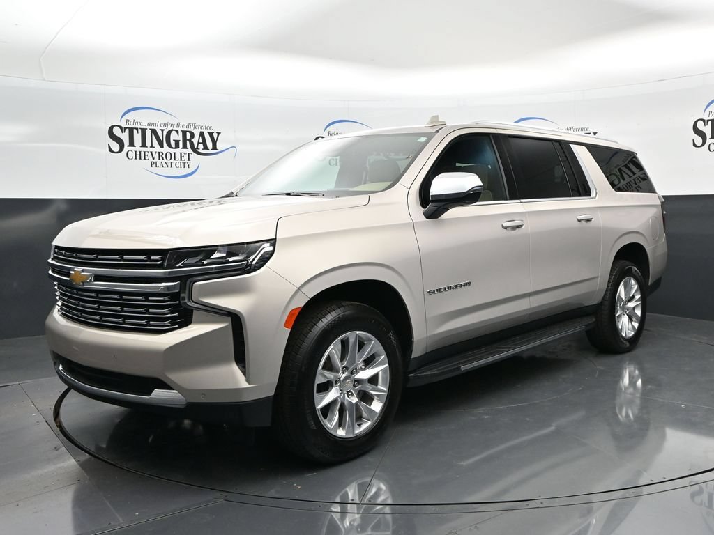 Used 2024 Chevrolet Suburban Premier RWD image 3