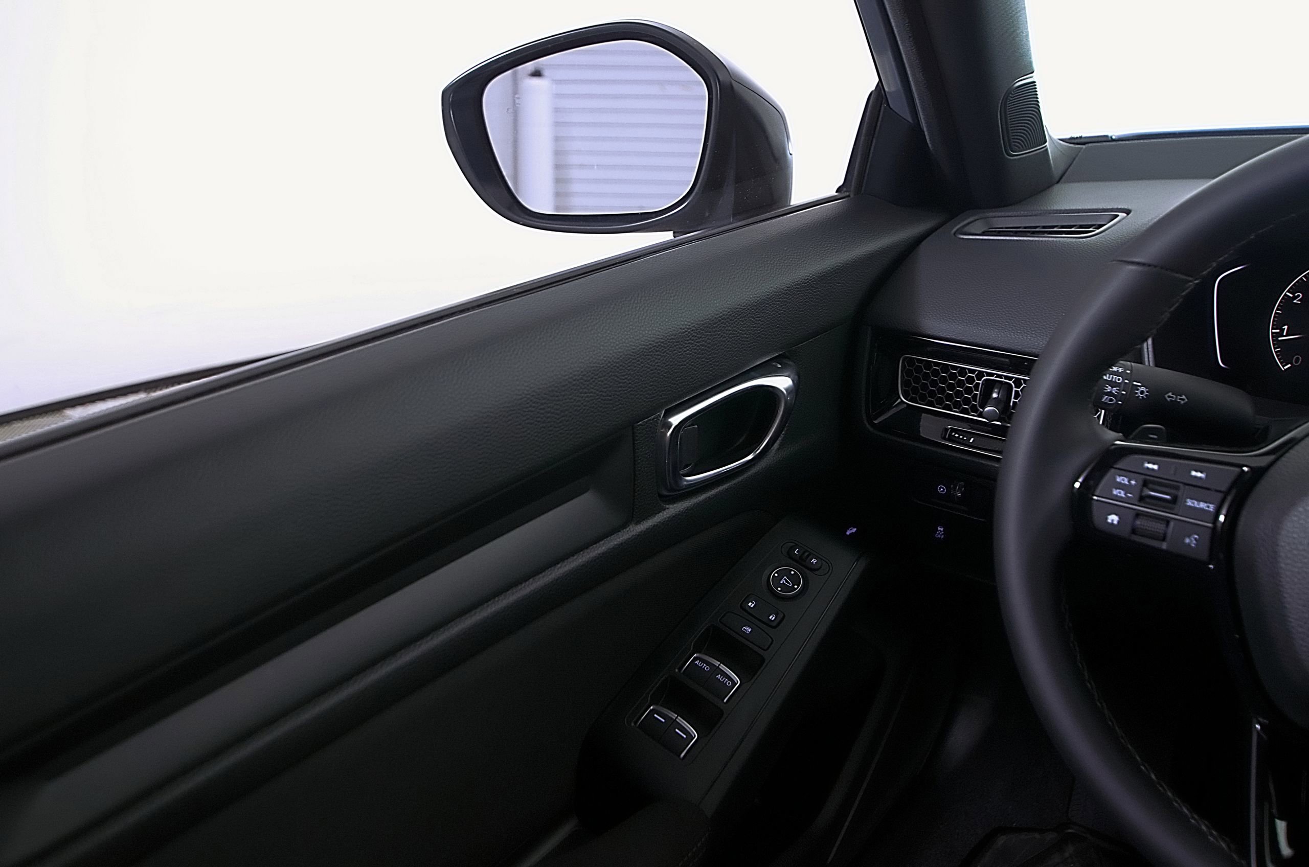 Used 2025 Honda Civic Sport image 19