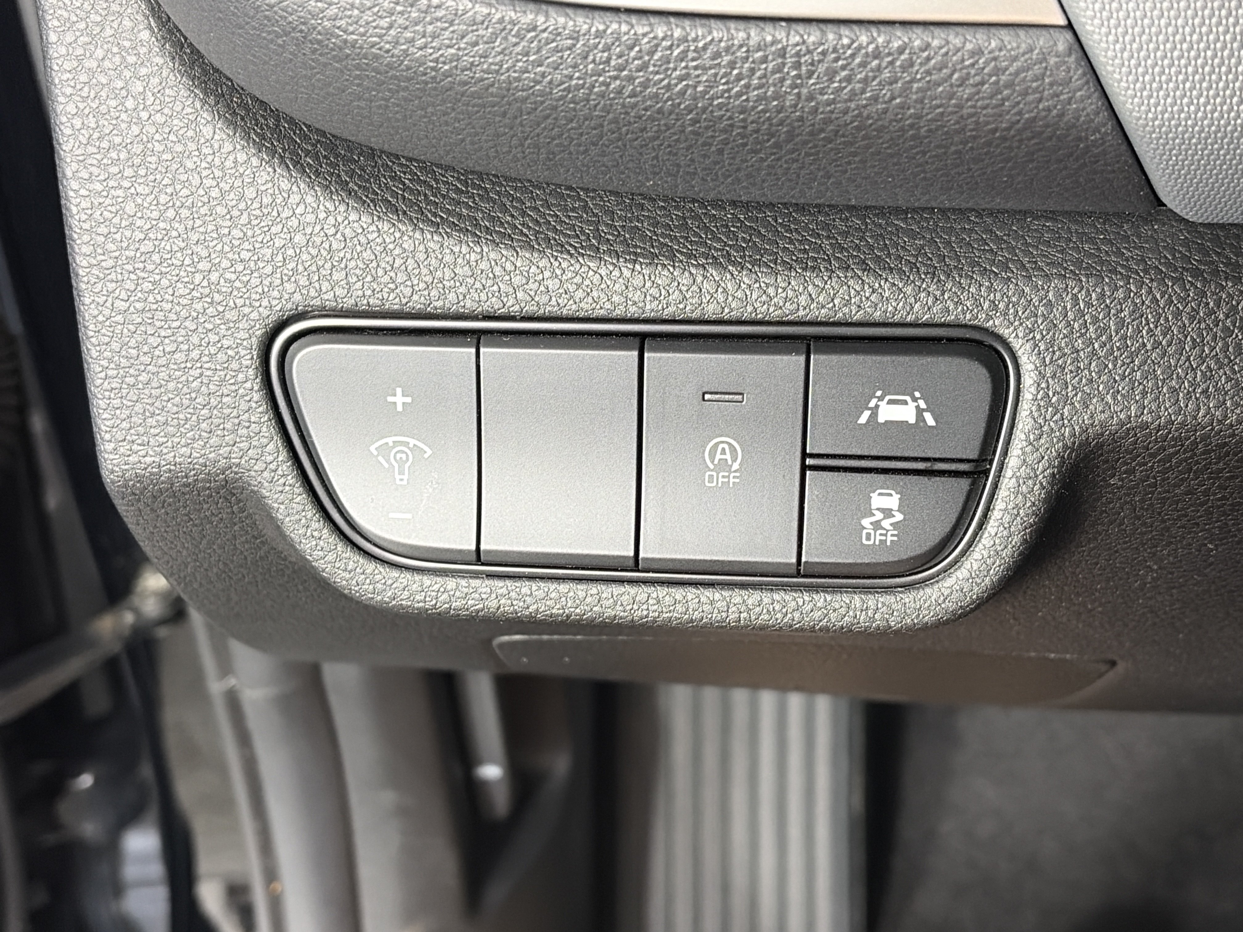 Used 2023 Kia Seltos LX AWD/4WD image 25