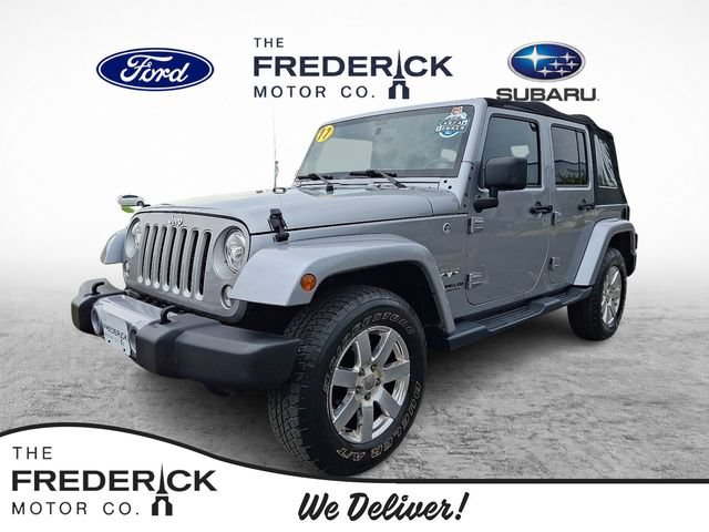 Used 2017 Jeep Wrangler Unlimited Sahara w/ Connectivity Group