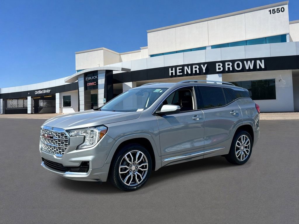 Used 2024 GMC Terrain Denali w/ Denali Premium Package