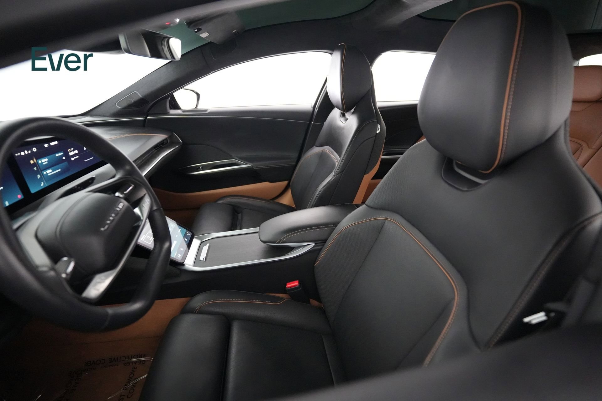 Used 2023 Lucid Air Touring image 4