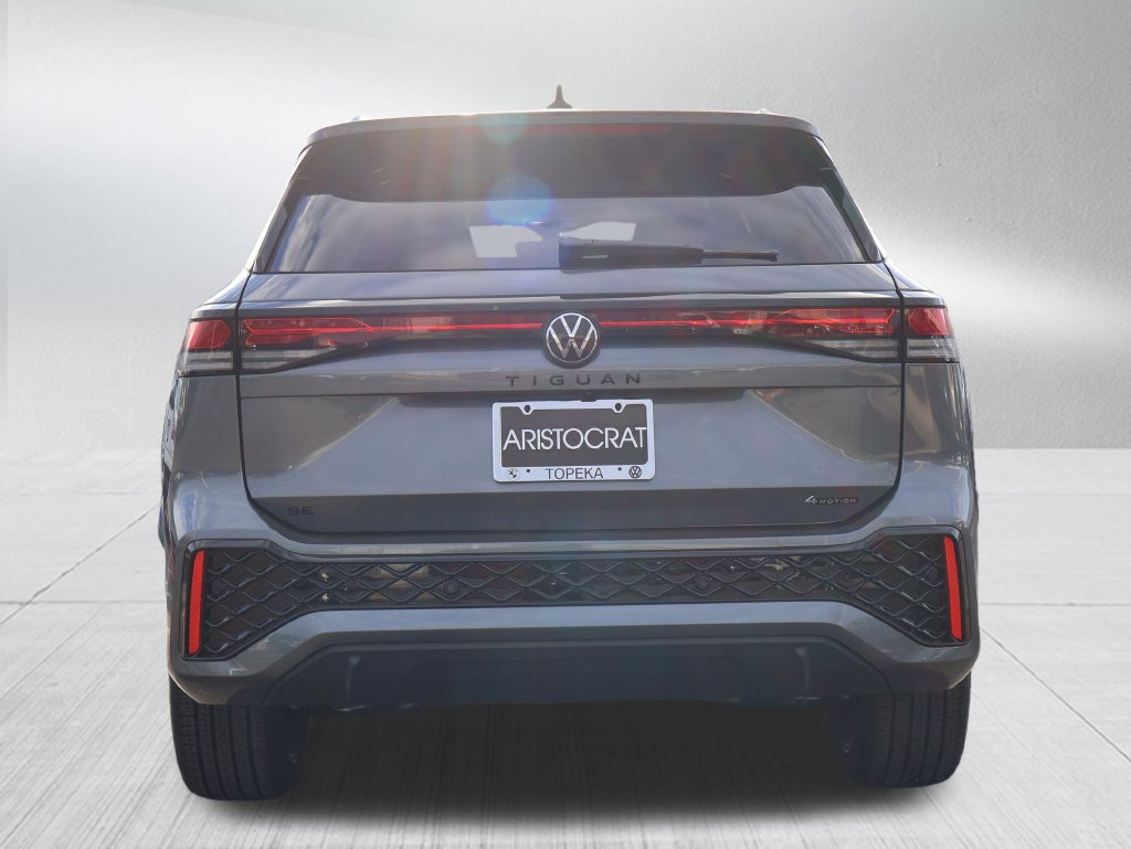 Used 2026 Volkswagen Tiguan SE R-Line AWD/4WD image 36