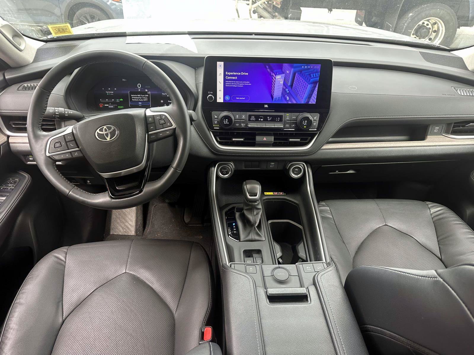 Used 2024 Toyota Grand Highlander AWD Hybrid image 16