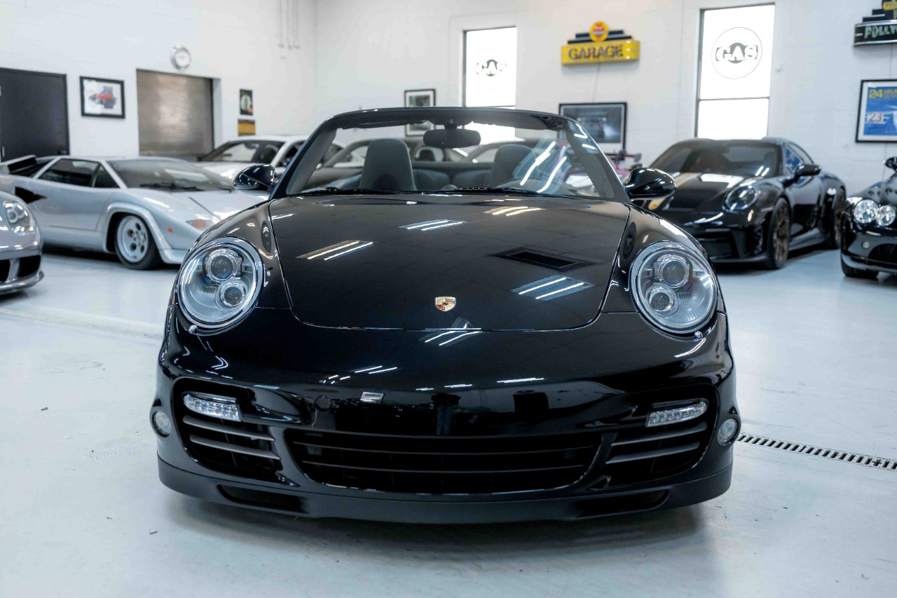 Used 2011 Porsche 911 Turbo S image 5