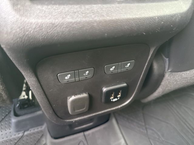 Used 2018 Chevrolet Equinox Premier FWD image 17