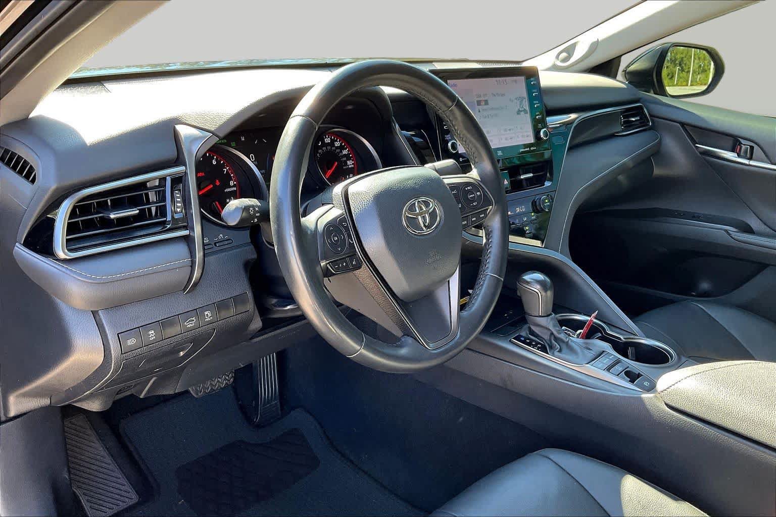 Used 2024 Toyota Camry XSE w/ Navigation Package FWD image 17
