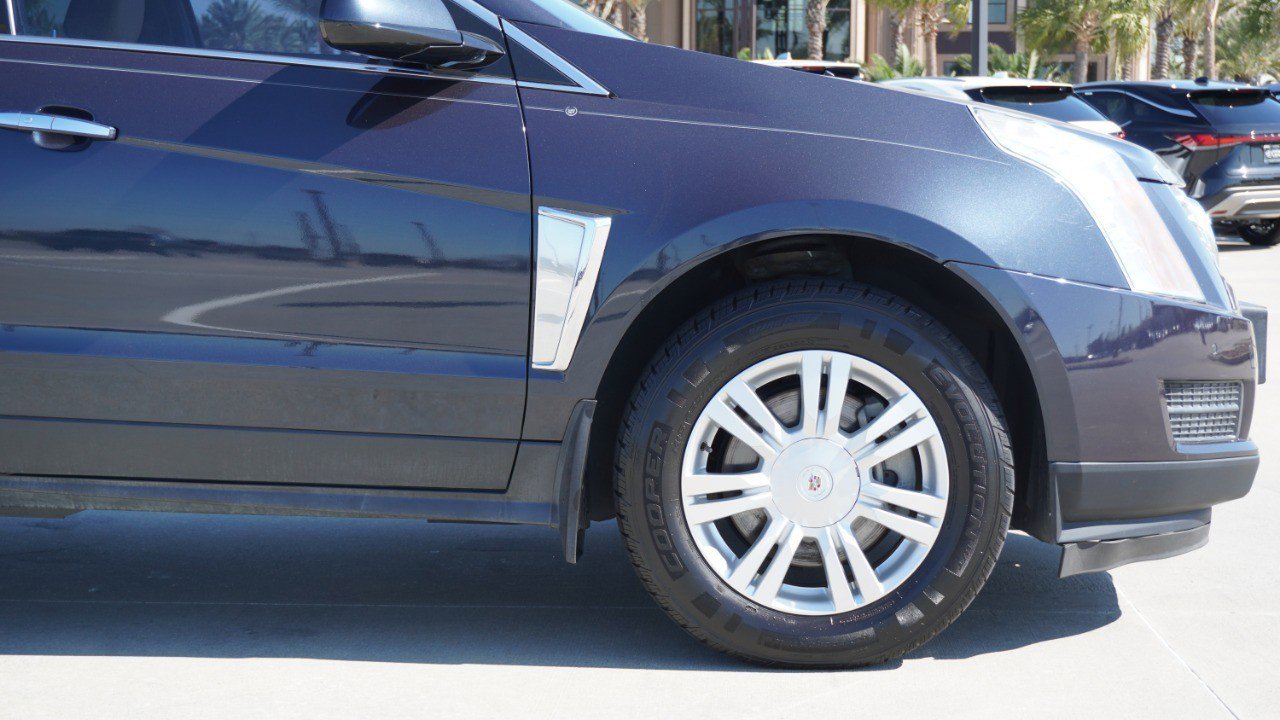 Used 2015 Cadillac SRX Luxury w/ Driver Awareness Package image 9