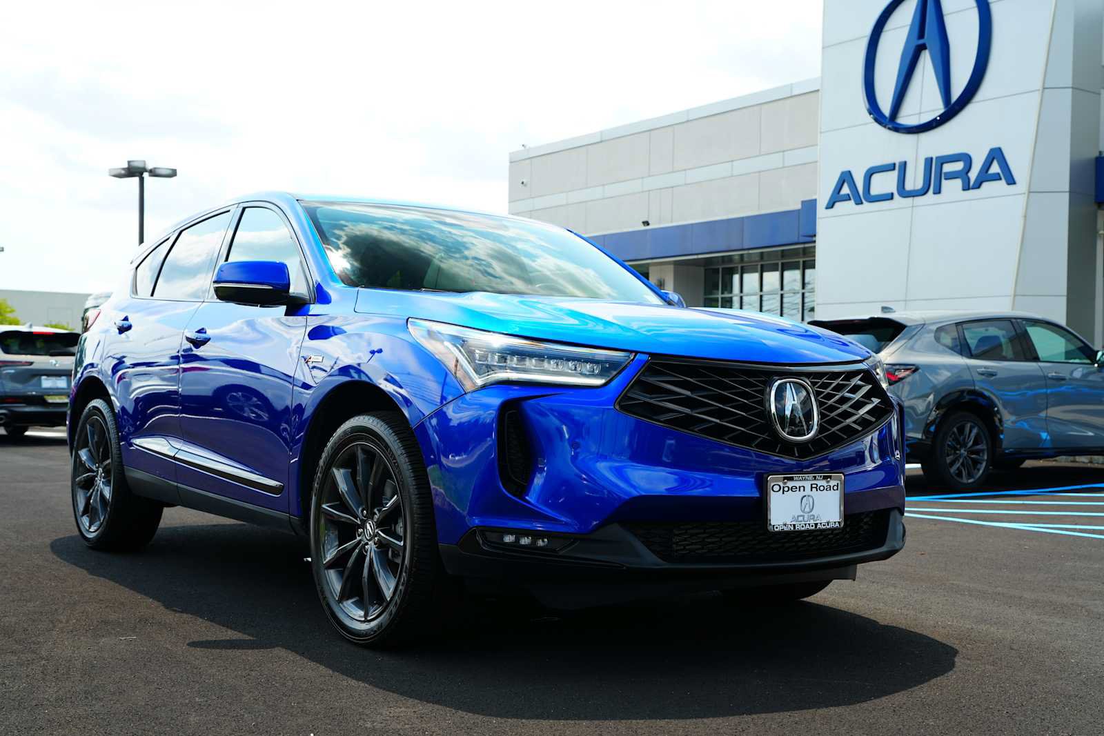 Certified 2025 Acura RDX w/ Advance Package AWD/4WD image 1