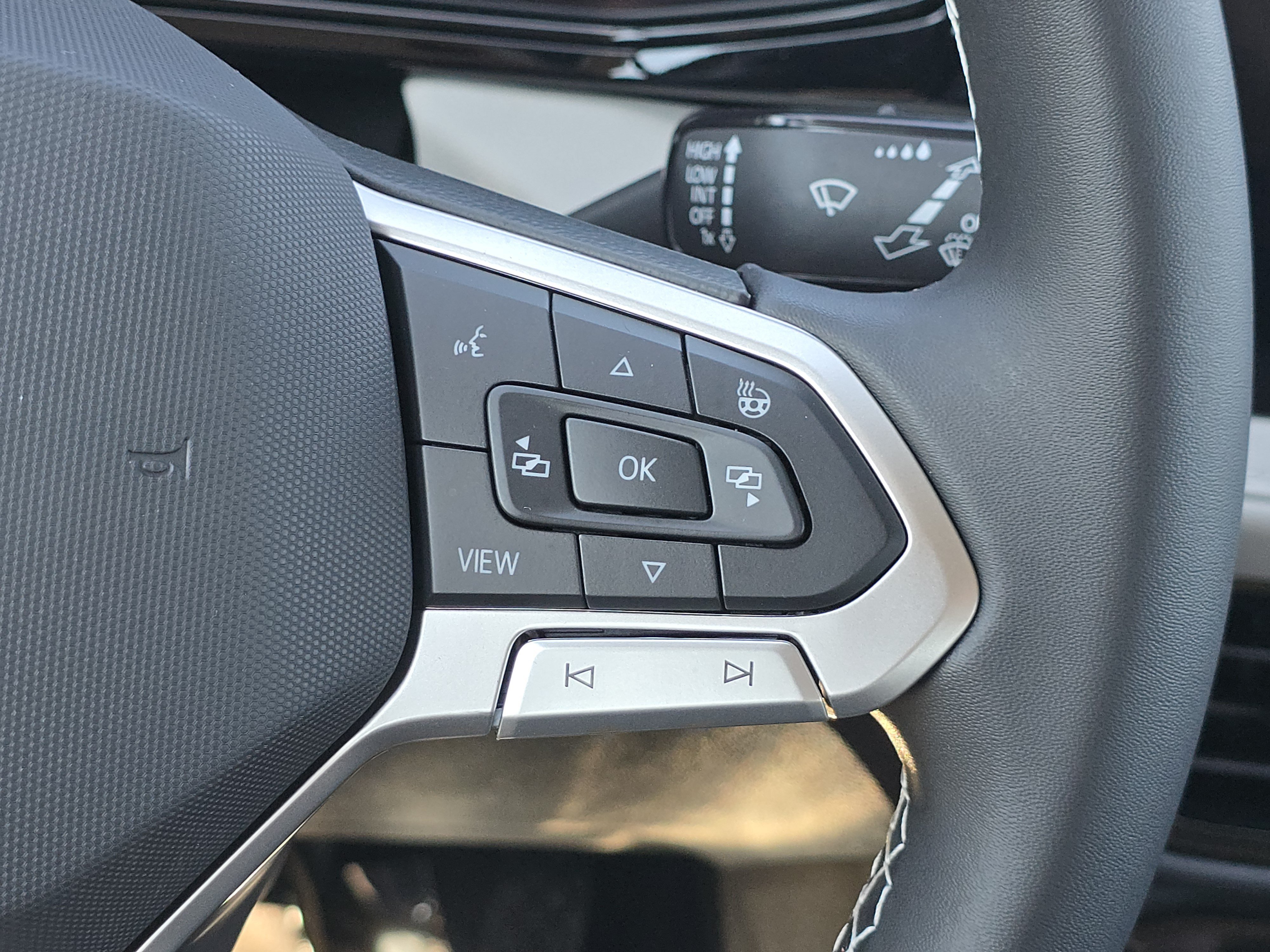 New 2027 Volkswagen Taos S FWD image 25