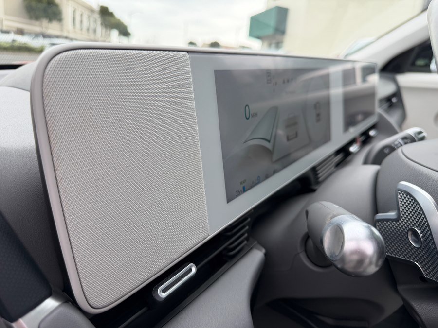 Used 2023 Hyundai Ioniq 5 Limited w/ Cargo Package image 12