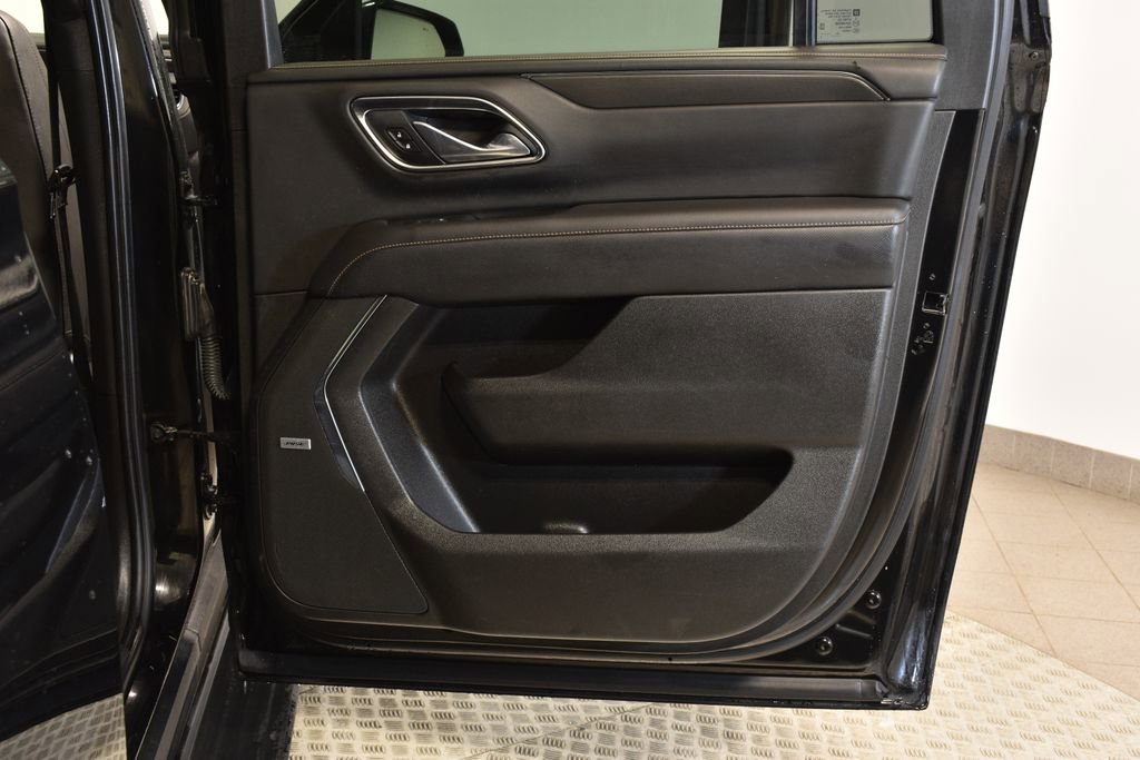 Used 2021 GMC Yukon XL AT4 w/ AT4 Premium Plus Package image 32