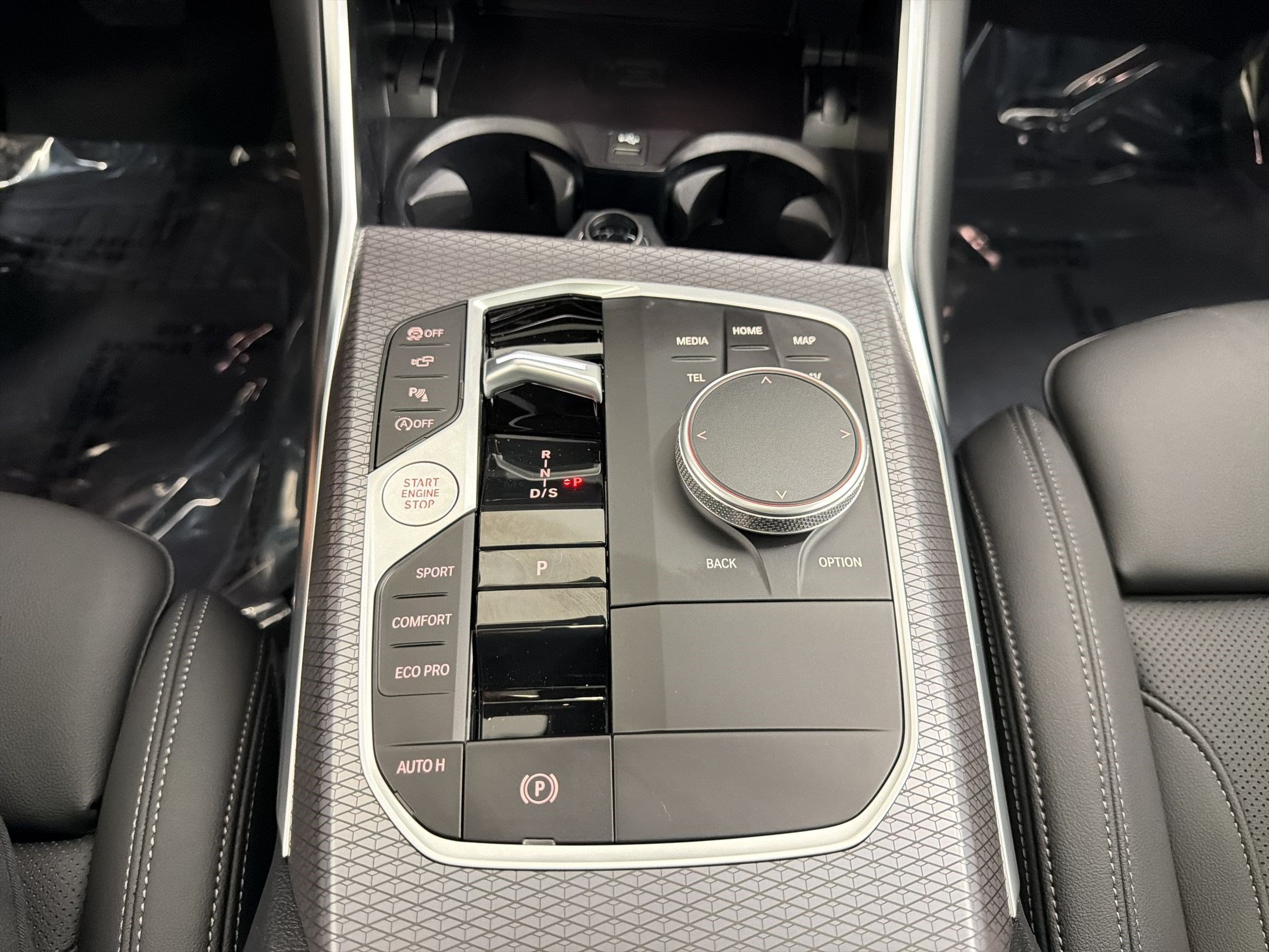 New 2026 BMW 330i Sedan w/ Premium Package RWD image 26