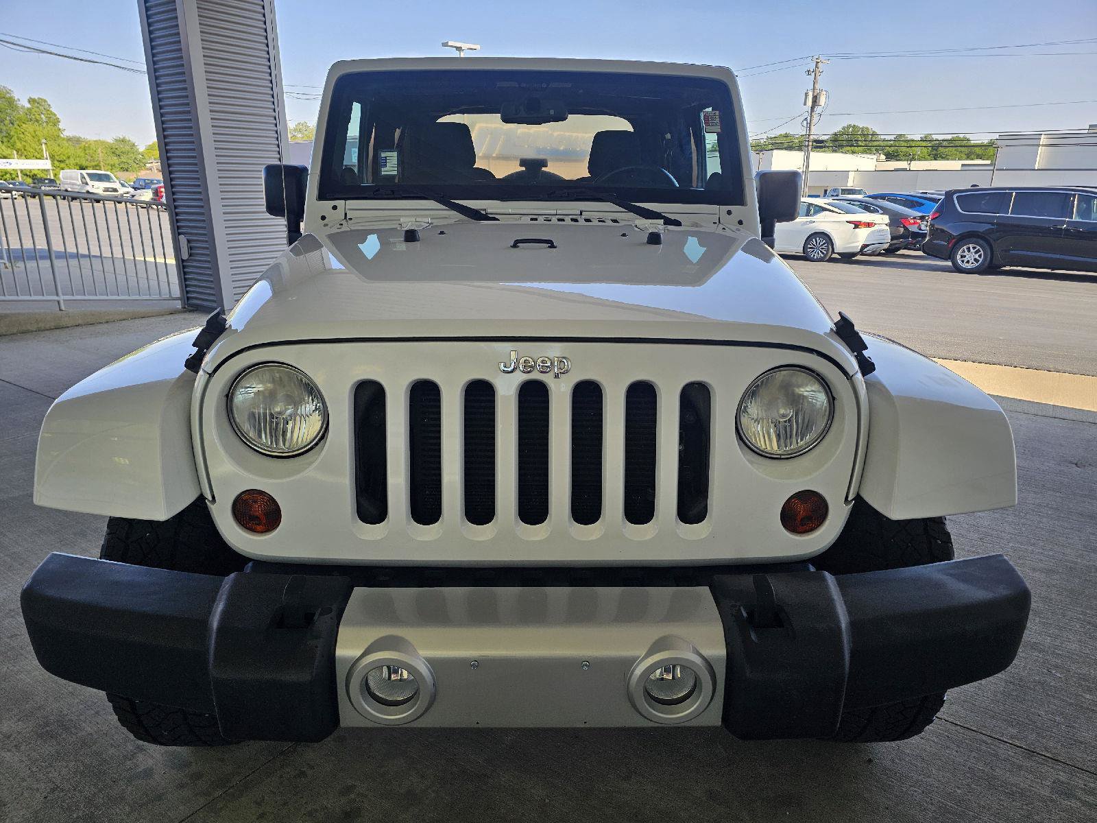 Used 2013 Jeep Wrangler Sahara w/ Connectivity Group AWD/4WD image 8