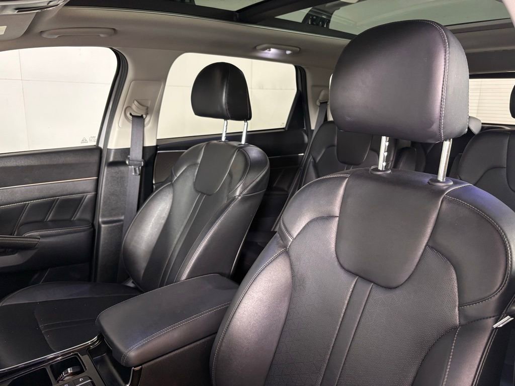 Used 2022 Kia Sorento SX image 18