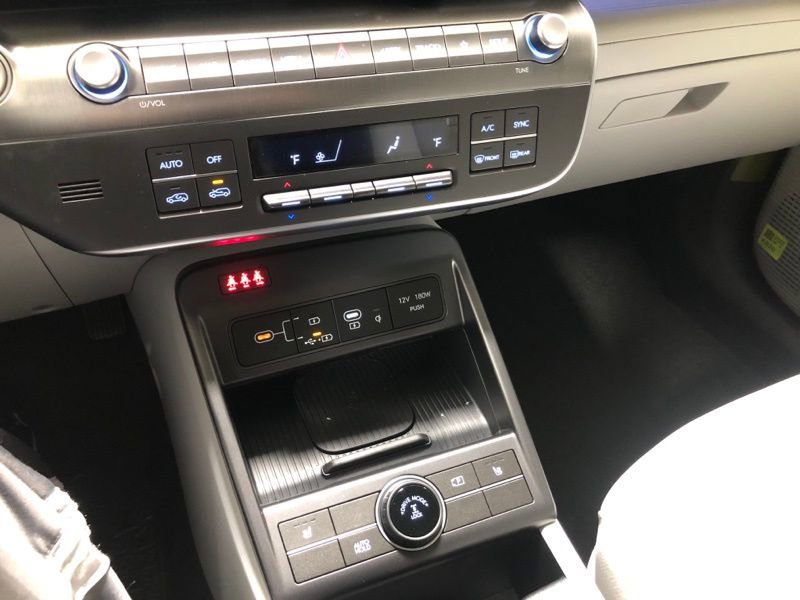 New 2026 Hyundai Kona SEL Premium image 26